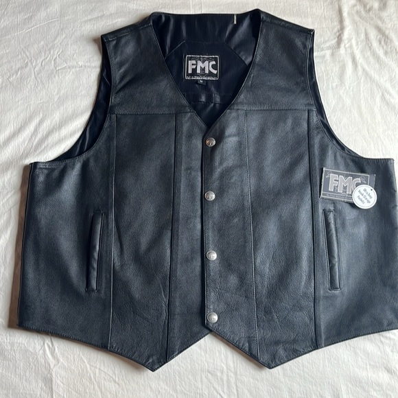 FMC Other - FMC'S Men's Biker Vest Black Leather 7X NWT